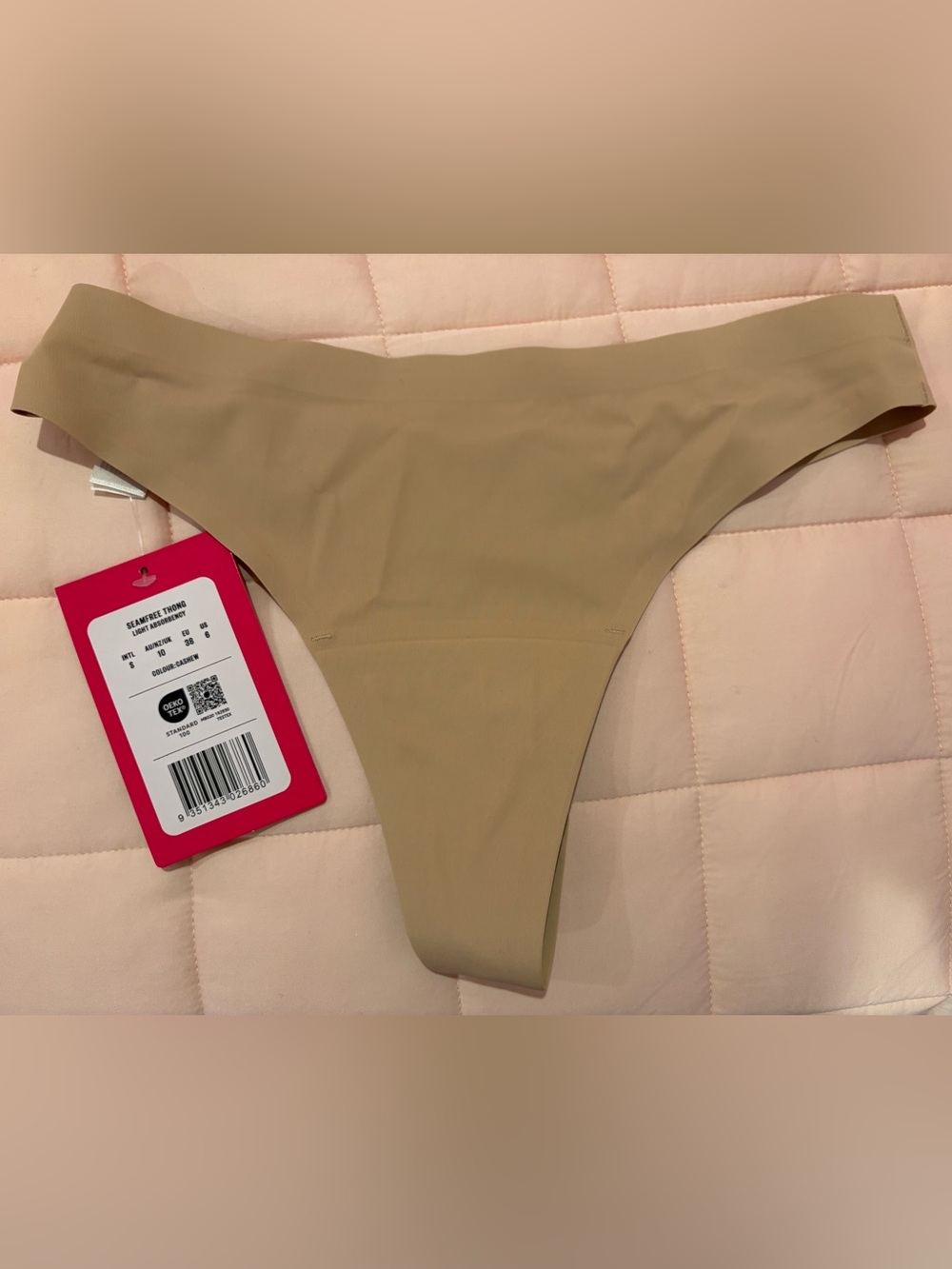 NWT Modibodi Seamfree light absorbency thong